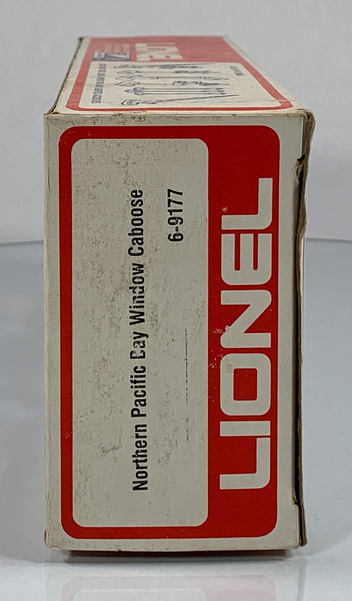 LIONEL • O GAUGE • 1976 Northern Pacific Bay Window Caboose 6-9177 • EX COND
