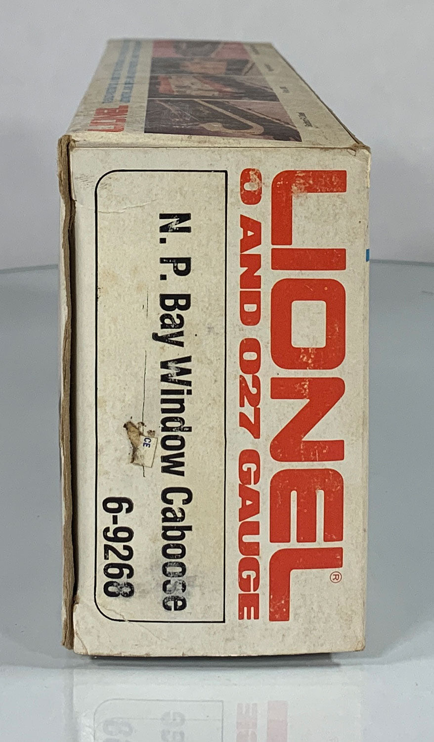 LIONEL • O GAUGE • 1977 Northern Pacific Bay Window Caboose 6-9268 • NEW OLD STOCK