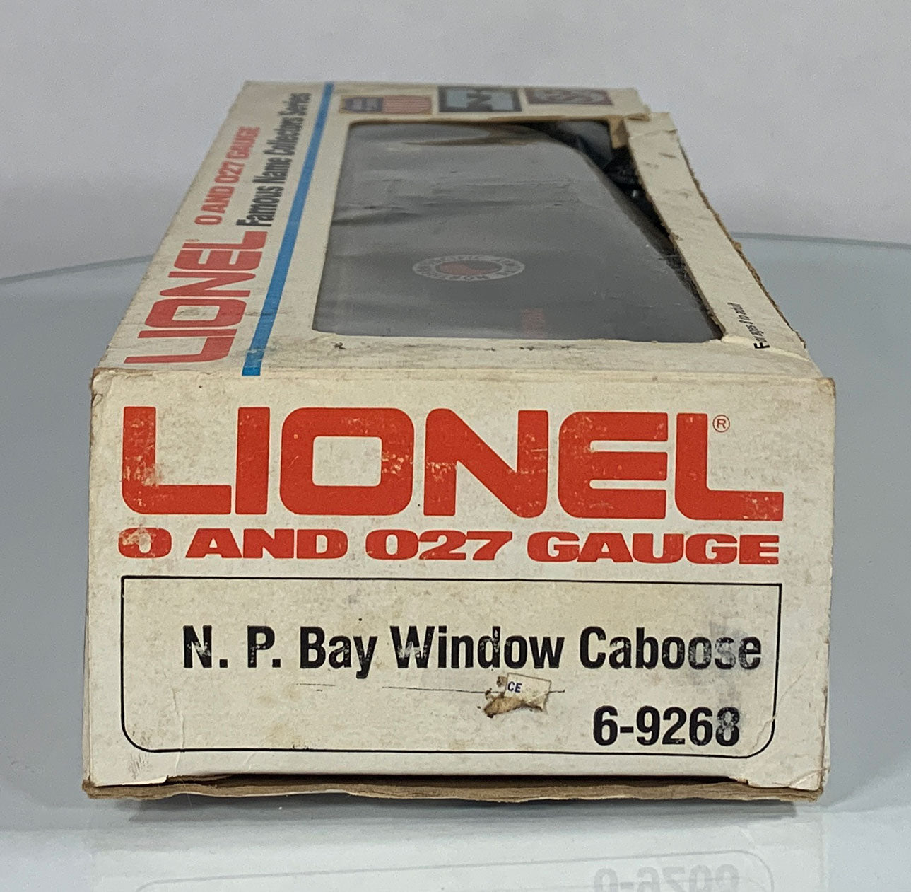 LIONEL • O GAUGE • 1977 Northern Pacific Bay Window Caboose 6-9268 • NEW OLD STOCK