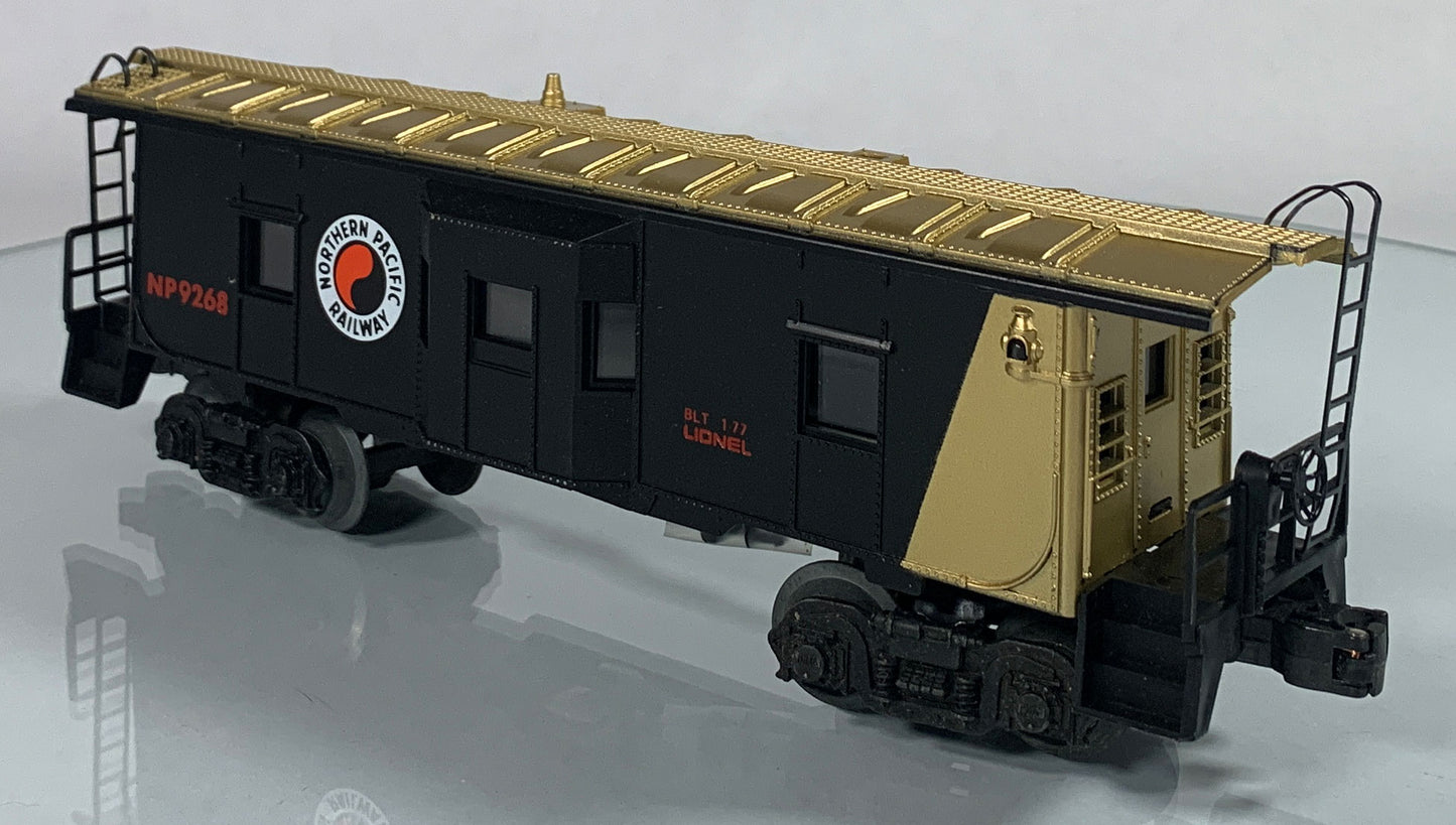 LIONEL • O GAUGE • 1977 Northern Pacific Bay Window Caboose 6-9268 • NEW OLD STOCK