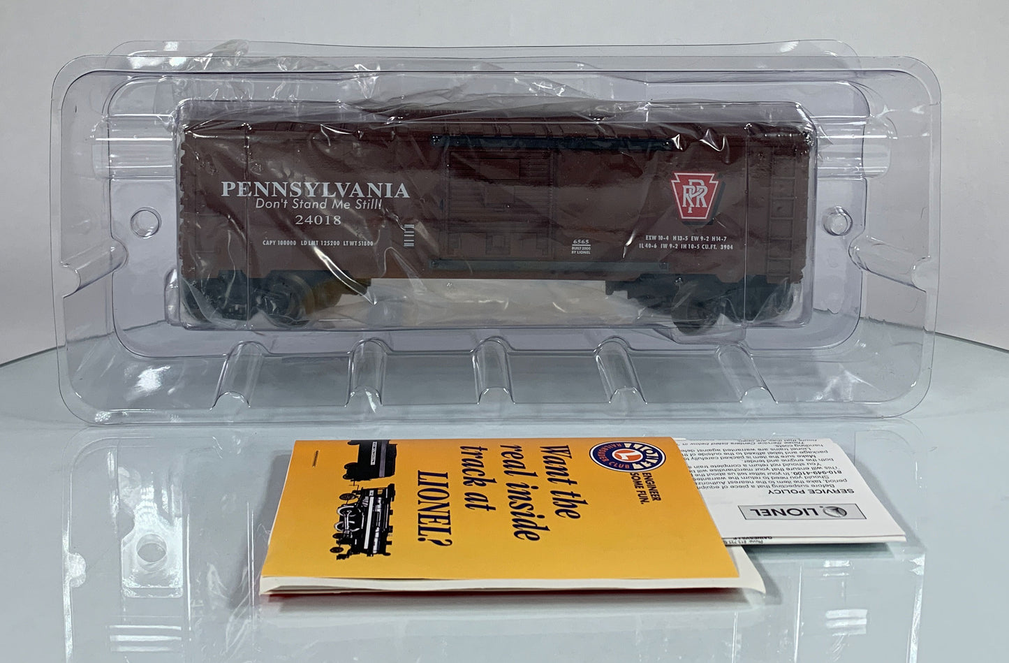 LIONEL • O GAUGE • 2000 Pennsylvania Boxcar 6-29295 • NEW OLD STOCK