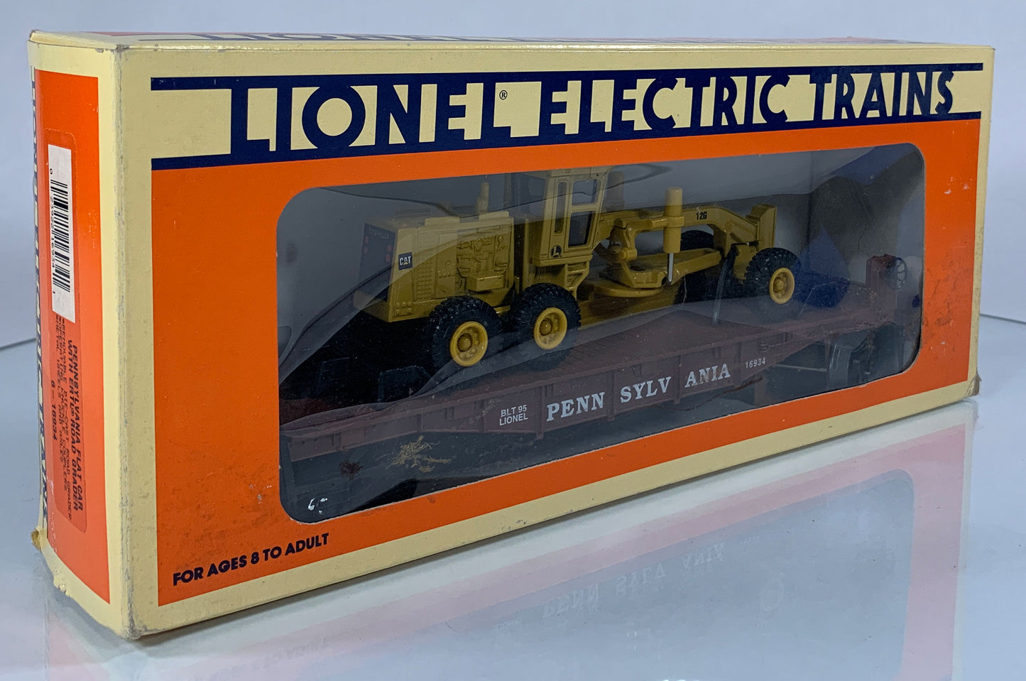 LIONEL • O GAUGE • 1995 Pennsylvania Flatcar w Ertl Grader 6-16934 • NEW OLD STOCK
