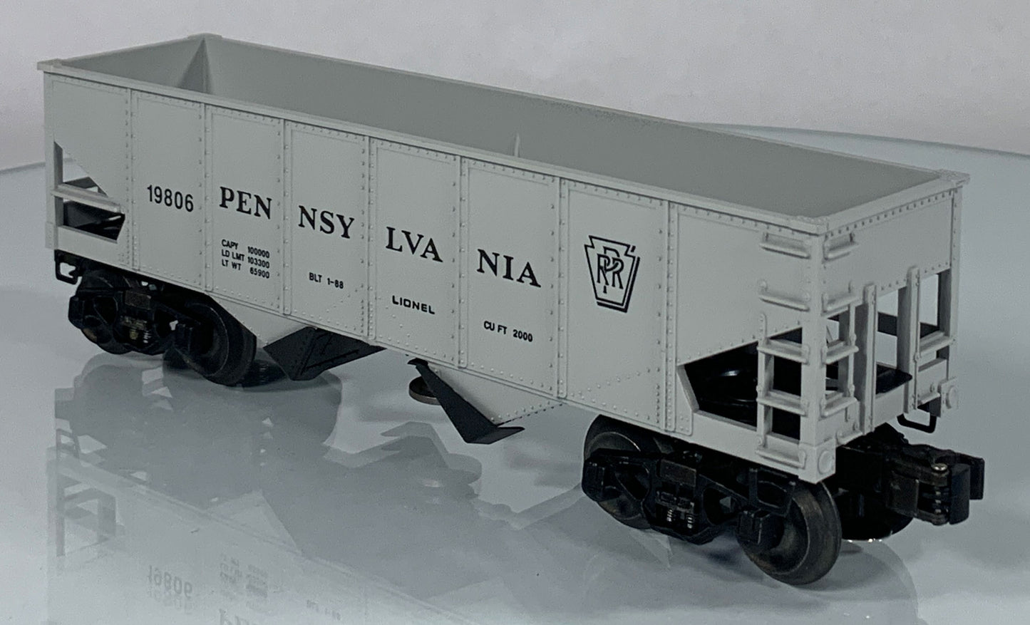 LIONEL • O GAUGE • 1988 Pennsylvania Operating Hopper 6-19806 • NEW OLD STOCK