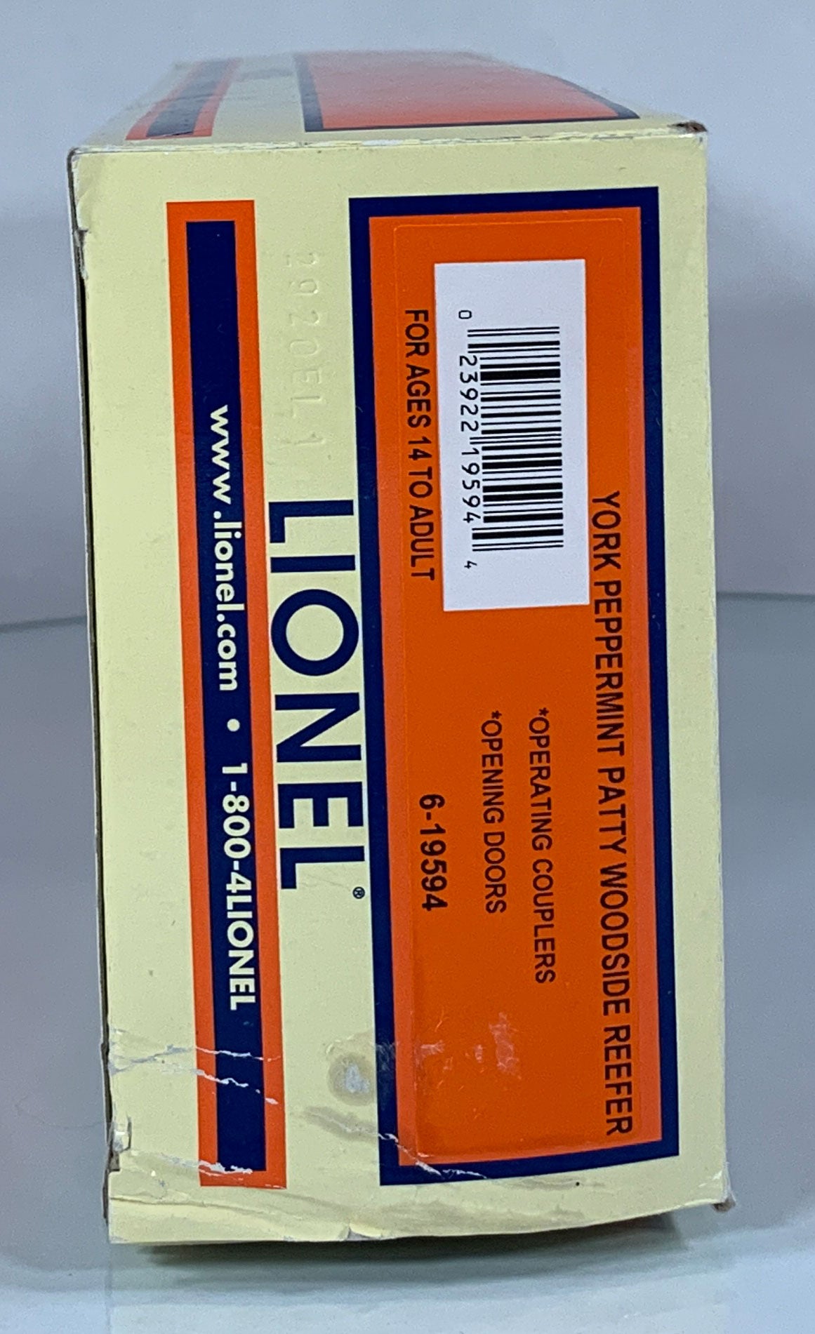 LIONEL • O GAUGE • 2010 York Peppermint Patty Reefer 6-19594 • NEW OLD STOCK