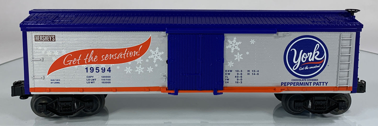 LIONEL • O GAUGE • 2010 York Peppermint Patty Reefer 6-19594 • NEW OLD STOCK