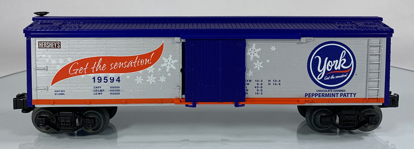 LIONEL • O GAUGE • 2010 York Peppermint Patty Reefer 6-19594 • NEW OLD STOCK