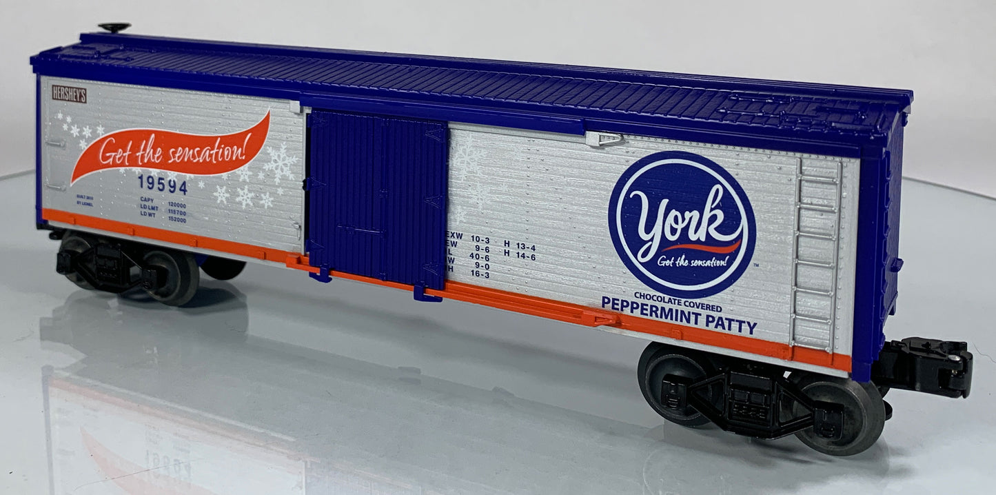 LIONEL • O GAUGE • 2010 York Peppermint Patty Reefer 6-19594 • NEW OLD STOCK