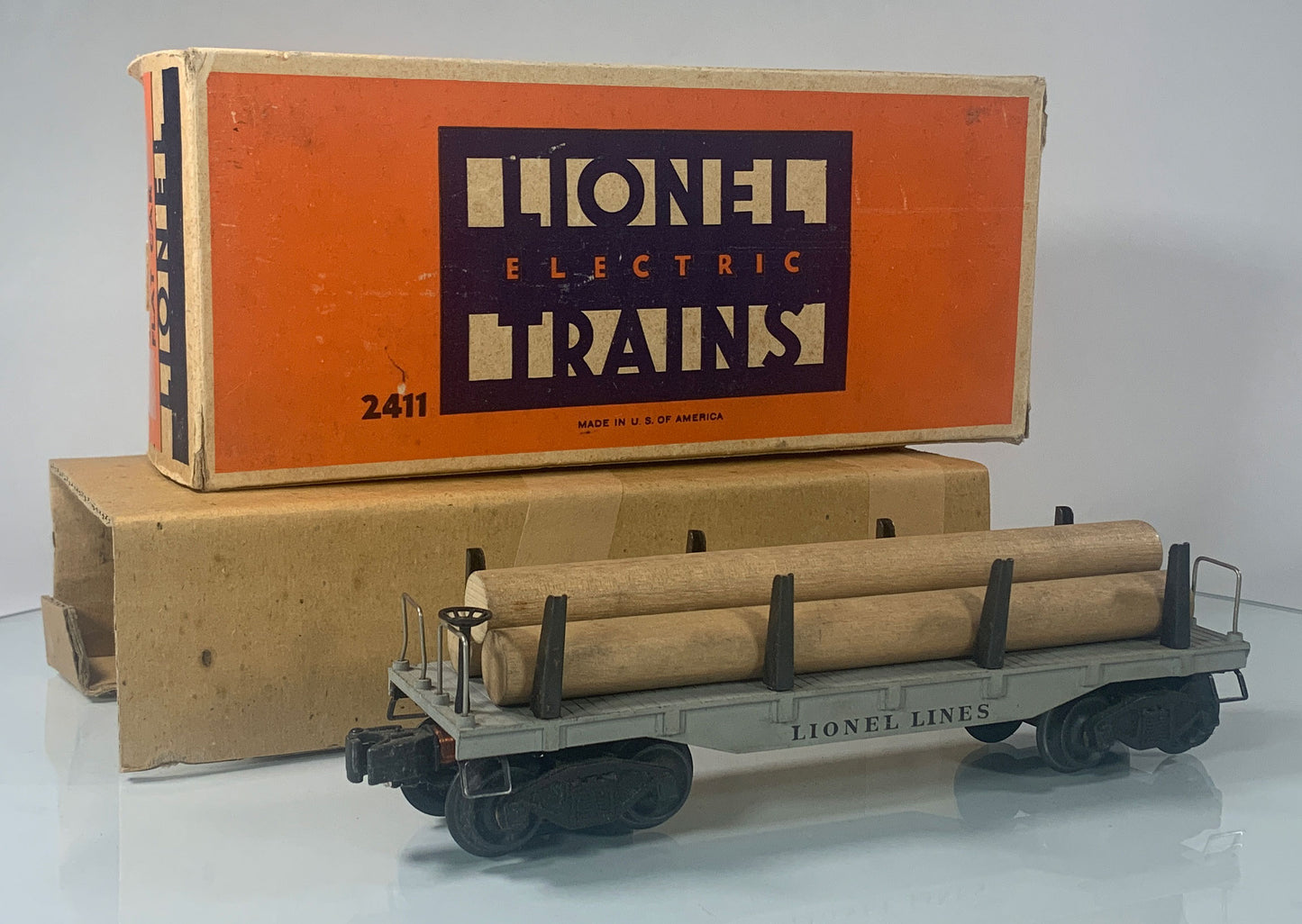 LIONEL • O GAUGE • 1947-1948 Postwar 2411 Flat Car with Logs • Original Box • GOOD COND