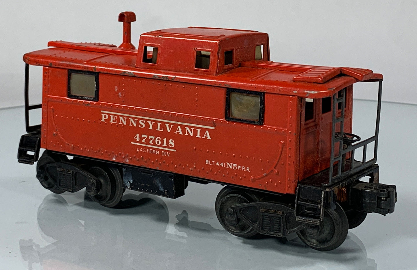 LIONEL • O GAUGE • 1945-1947 Postwar 2457 Illuminated Pennsylvania Caboose • Original Box • GOOD COND