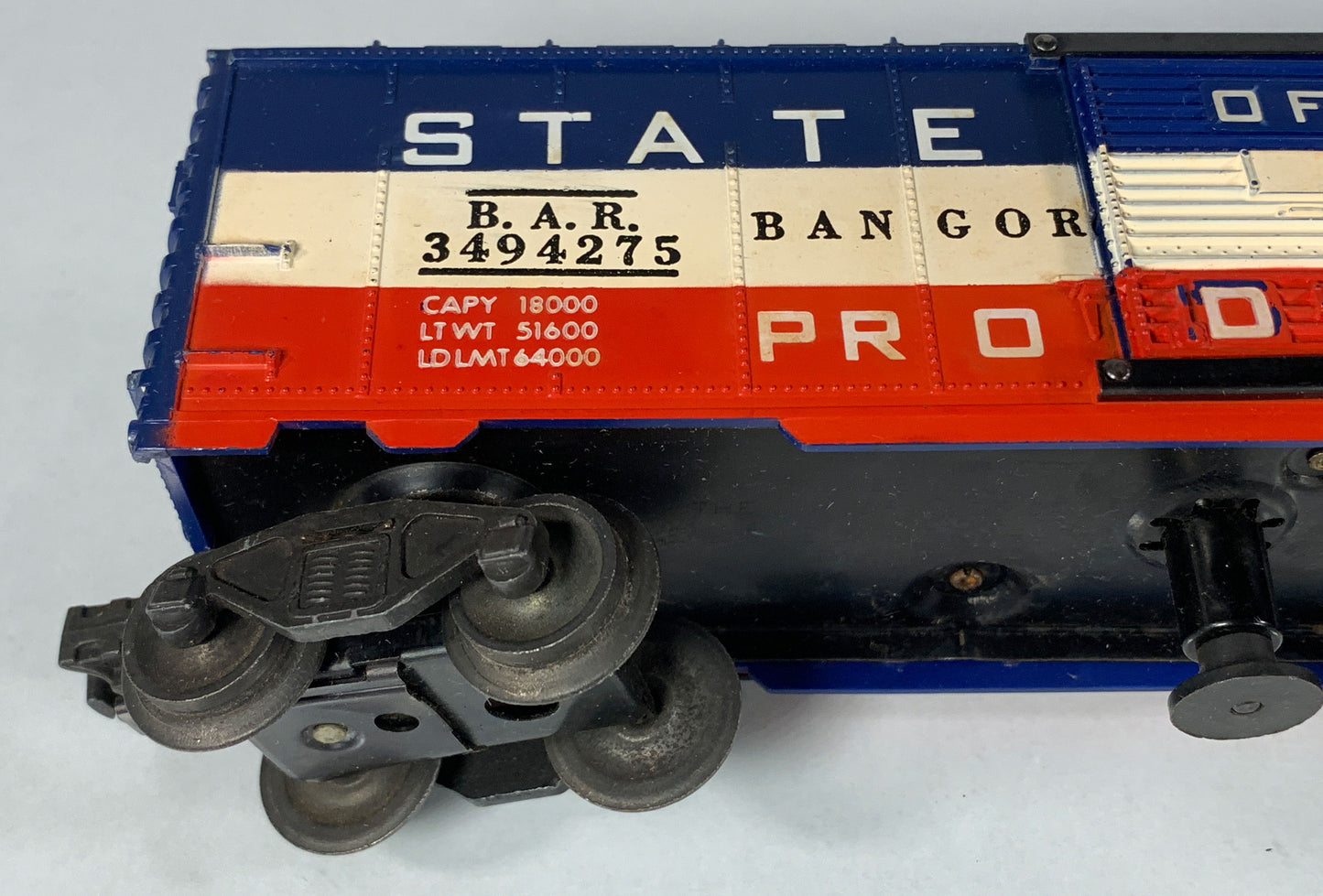 LIONEL • O GAUGE • 1956-1958 Postwar 3494-275 State of Maine Operating Boxcar w Orig Box • EX COND