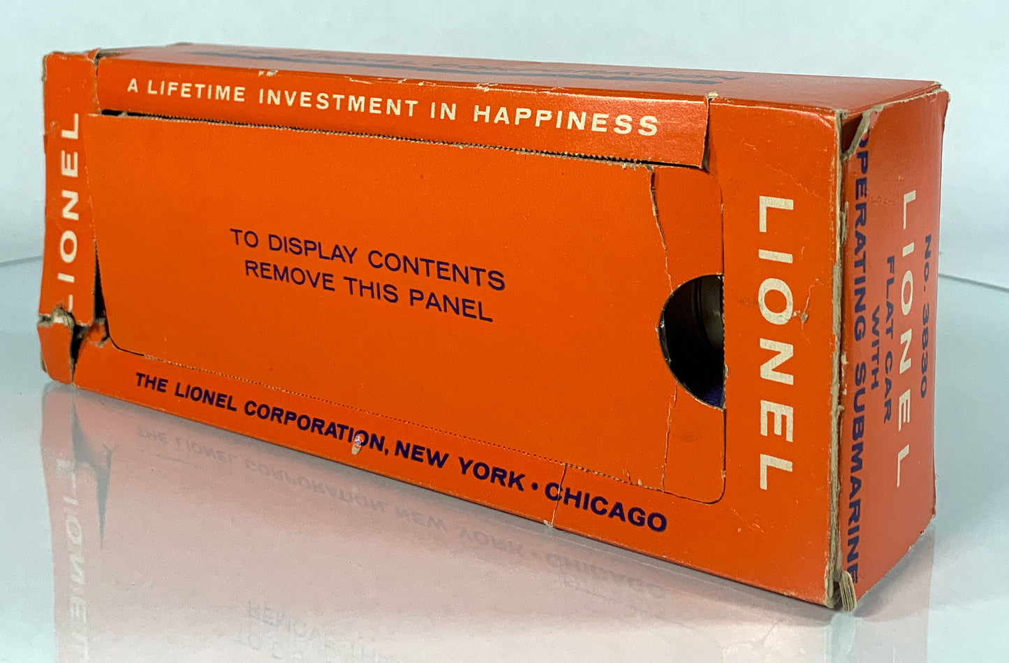 LIONEL • O GAUGE • 1960-1962 Postwar 3830 US Navy Submarine Flat Car w Orig Box • EX COND