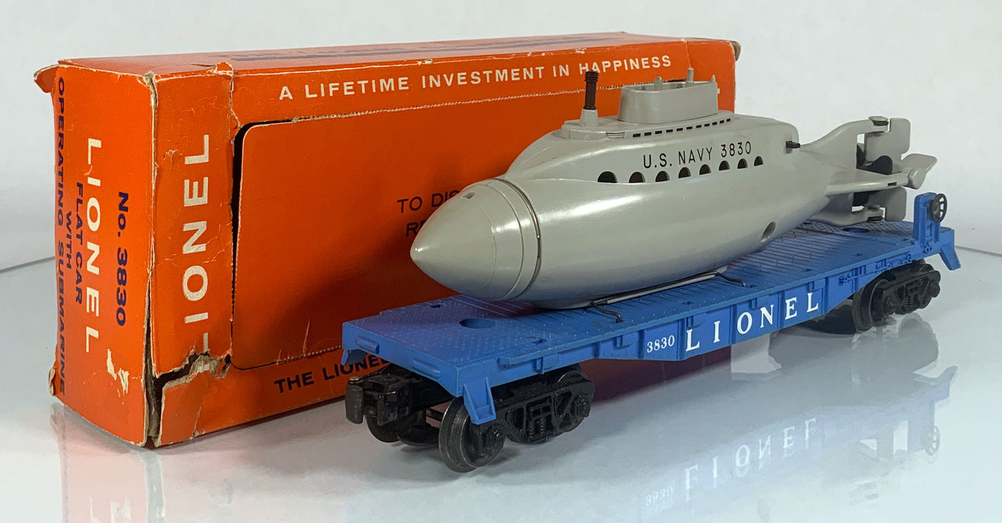 LIONEL • O GAUGE • 1960-1962 Postwar 3830 US Navy Submarine Flat Car w Orig Box • EX COND