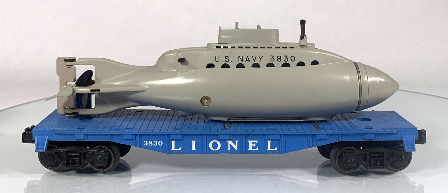 LIONEL • O GAUGE • 1960-1962 Postwar 3830 US Navy Submarine Flat Car w Orig Box • EX COND