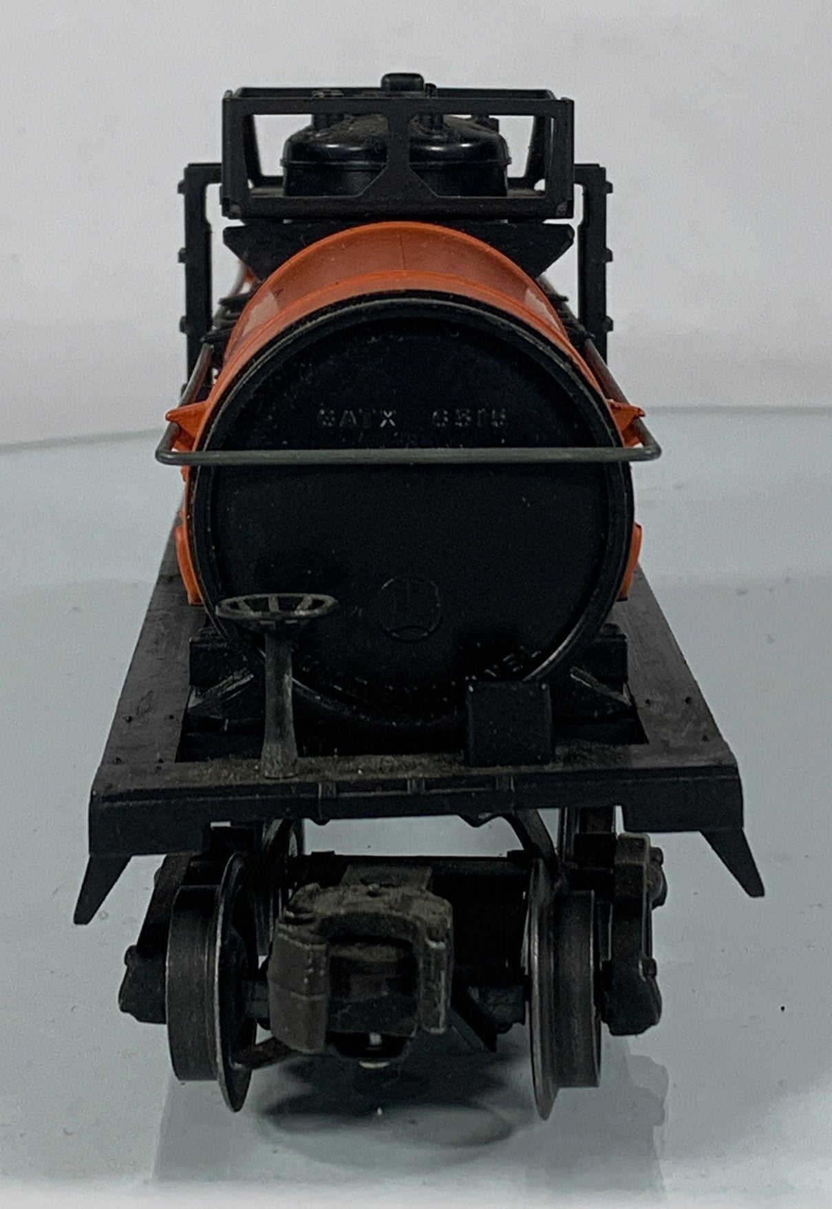 LIONEL • O GAUGE • 1968-1969 Postwar 6315 Gulf Tank Car • Loose • VG COND