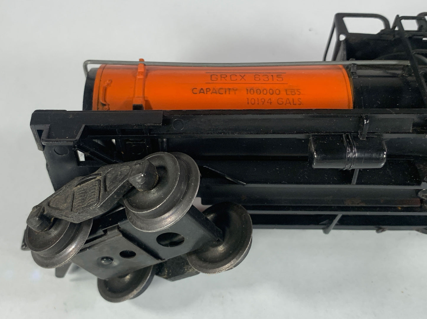 LIONEL • O GAUGE • 1968-1969 Postwar 6315 Gulf Tank Car • Loose • VG COND