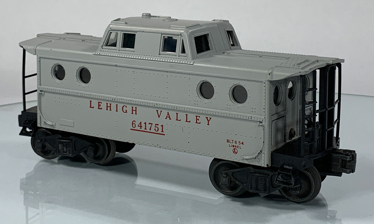 LIONEL • O GAUGE • 1954 Postwar 6417-50 Illuminated Lehigh Valley Caboose • Original Box • EXCELLENT COND