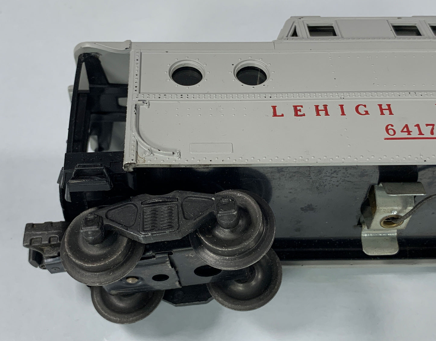 LIONEL • O GAUGE • 1954 Postwar 6417-50 Illuminated Lehigh Valley Caboose • Original Box • EXCELLENT COND