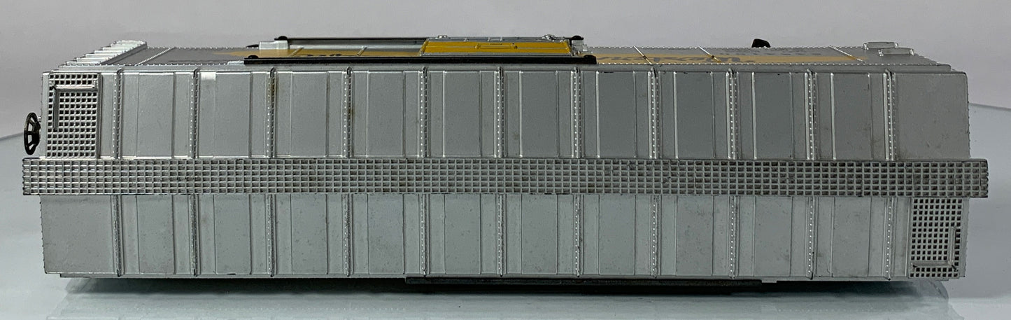 LIONEL • O GAUGE • 1954-1955 Postwar 6464-100 Western Pacific Boxcar • Loose • VG COND