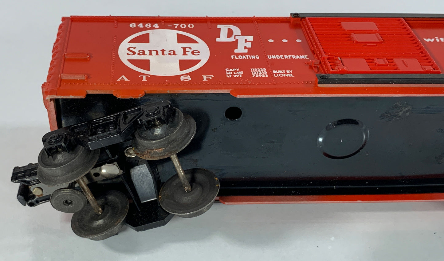 LIONEL • O GAUGE • 1961-1966 Postwar 6464-700 Santa Fe Boxcar • Loose • EX COND