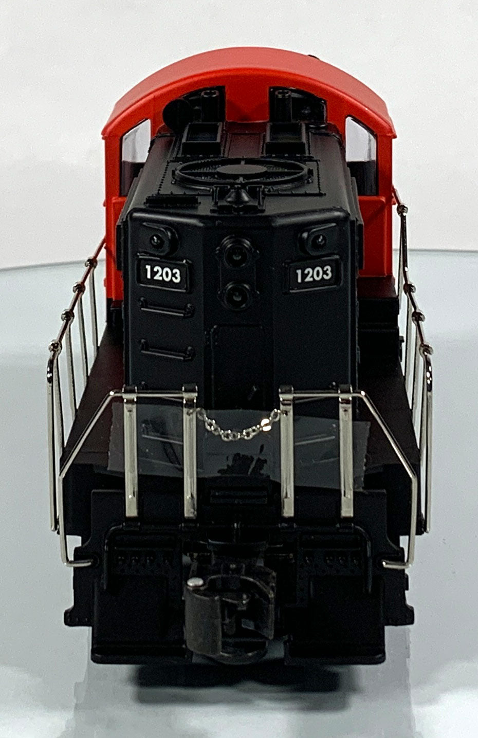 READY MADE TOYS • O GAUGE • 2003 New Haven GP Diesel RMT-4491 • EX COND
