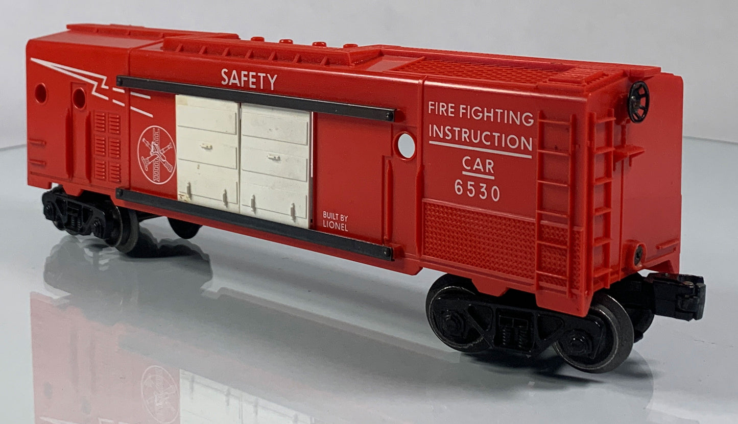 LIONEL • O GAUGE • 1960-1962 Postwar 6530 Fire Fighting Instruction Boxcar w Box • LIKE NEW COND