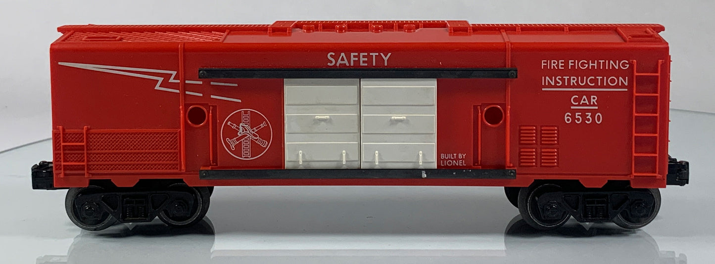 LIONEL • O GAUGE • 1960-1962 Postwar 6530 Fire Fighting Instruction Boxcar w Box • LIKE NEW COND