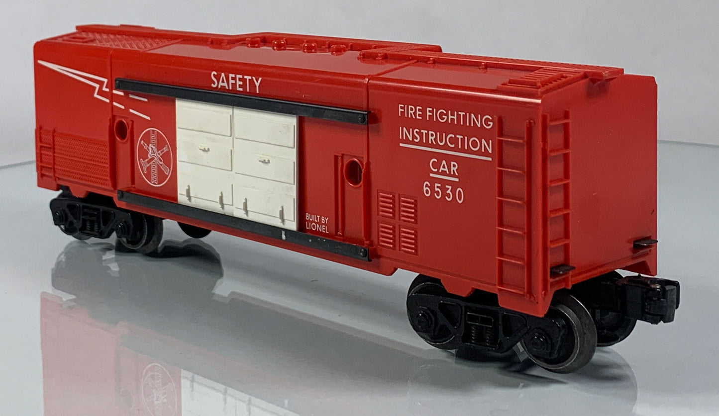 LIONEL • O GAUGE • 1960-1962 Postwar 6530 Fire Fighting Instruction Boxcar w Box • LIKE NEW COND