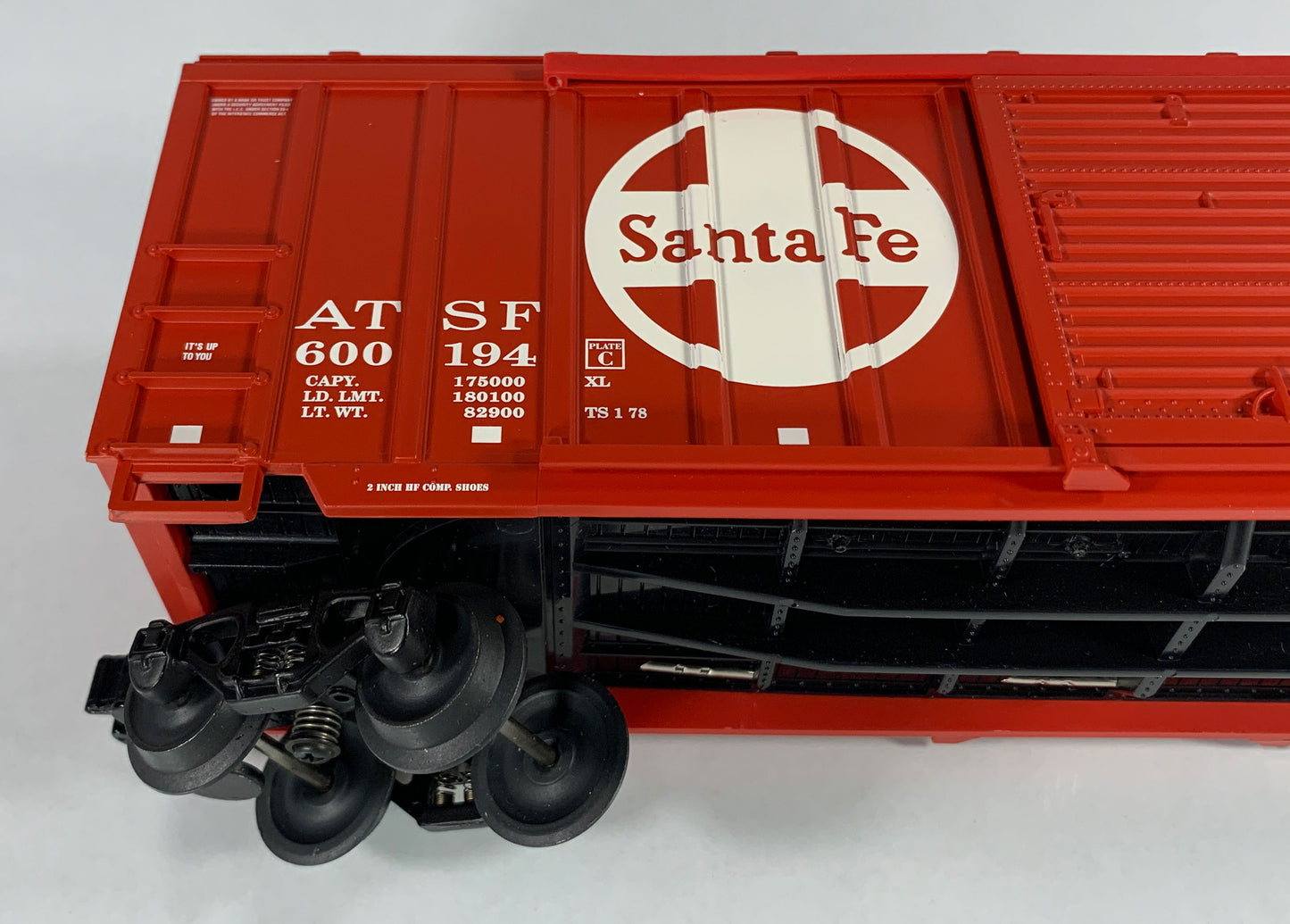 LIONEL • O GAUGE • 2002 Santa Fe Double Door Box Car w/Auto Frames 6-17280 • NEW OLD STOCK