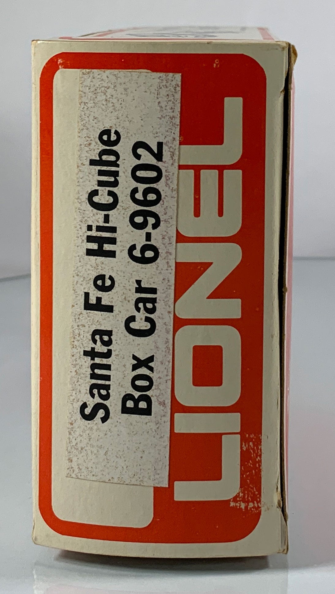 LIONEL • O GAUGE • 1976 Santa Fe Hi-Cube Boxcar 6-9602 • EX COND • LNOS