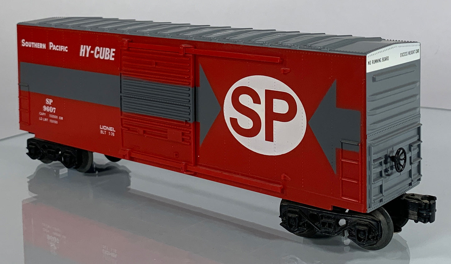 LIONEL • O GAUGE • 1976 Southern Pacific Hi-Cube Boxcar 6-9607 • EX COND • LNOS