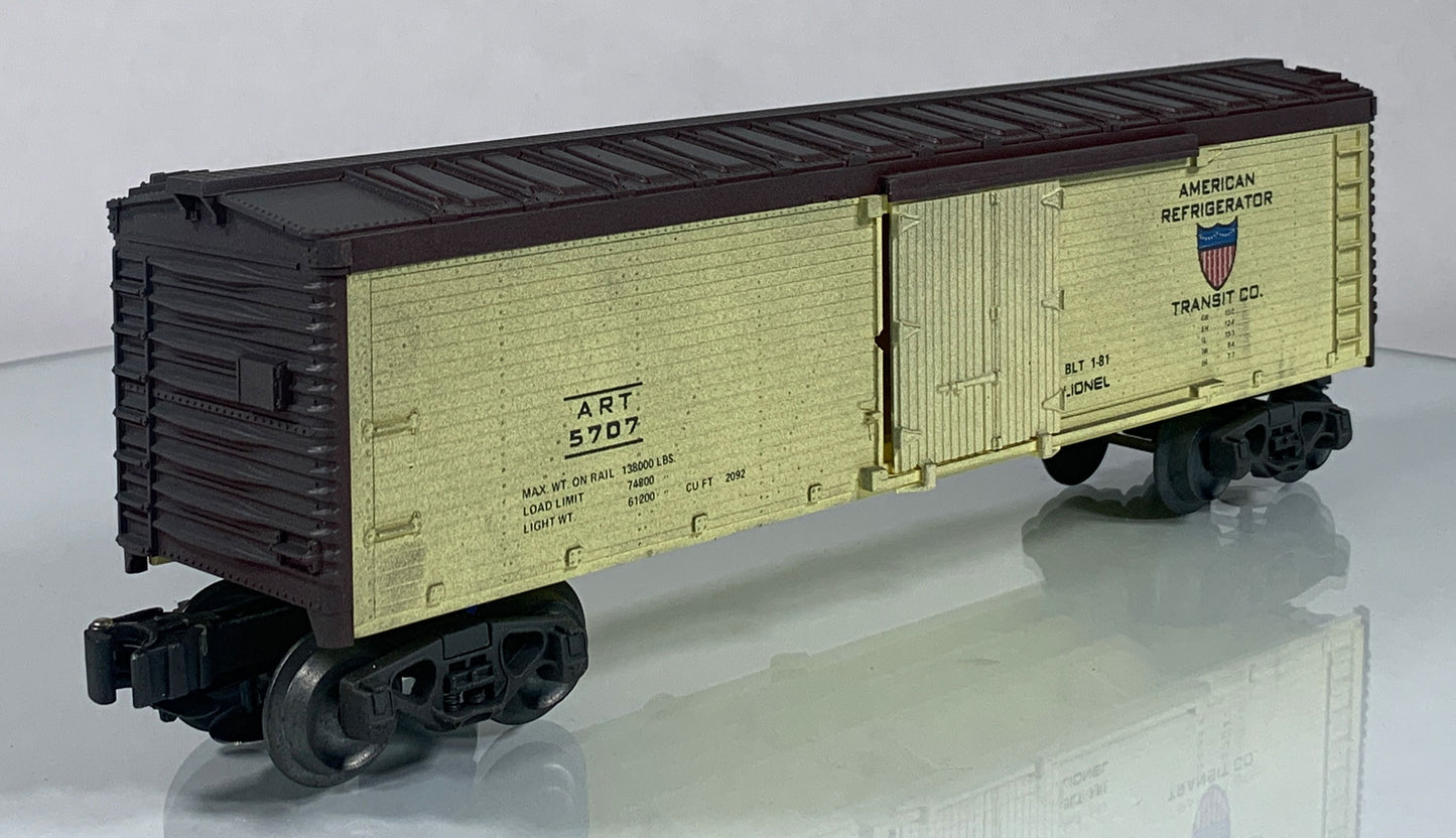 LIONEL • O GAUGE • 1981 American Refrigerator Transit Co Reefer 6-5707 • NEW OLD STOCK