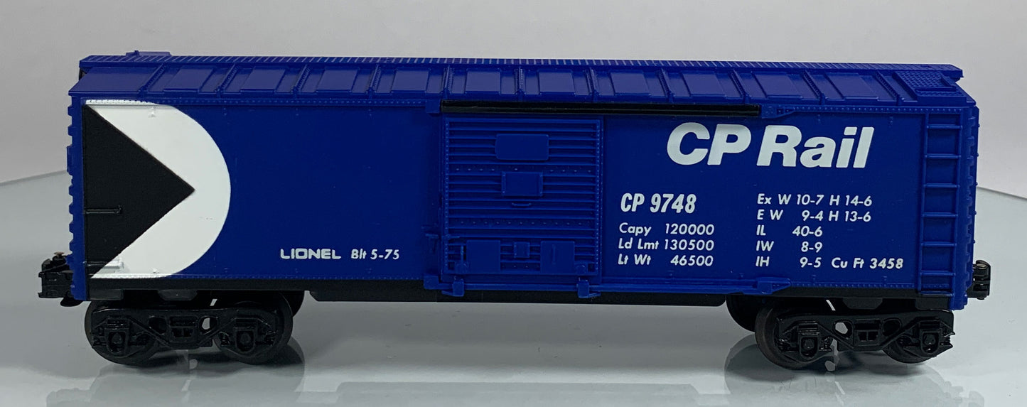 LIONEL • O GAUGE • 1975 CP Rail Boxcar 6-9748 • NEW OLD STOCK