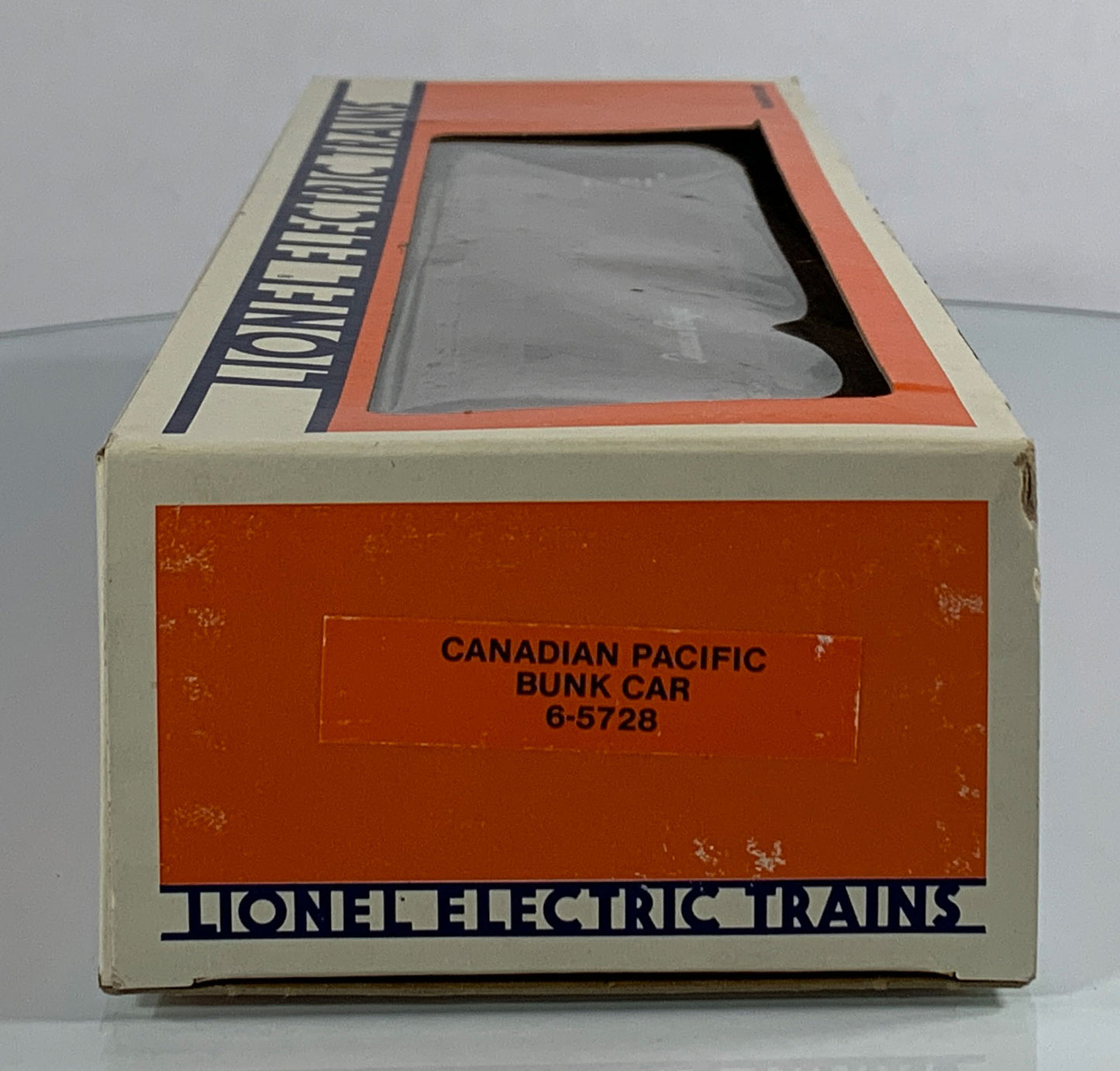 LIONEL • O GAUGE • 1985 Canadian Pacific Illuminated Bunk Car 6-5728 • NEW OLD STOCK