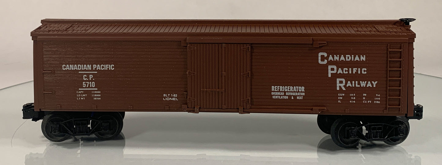 LIONEL • O GAUGE • 1982 Canadian Pacific Reefer 6-5710 • NEW OLD STOCK