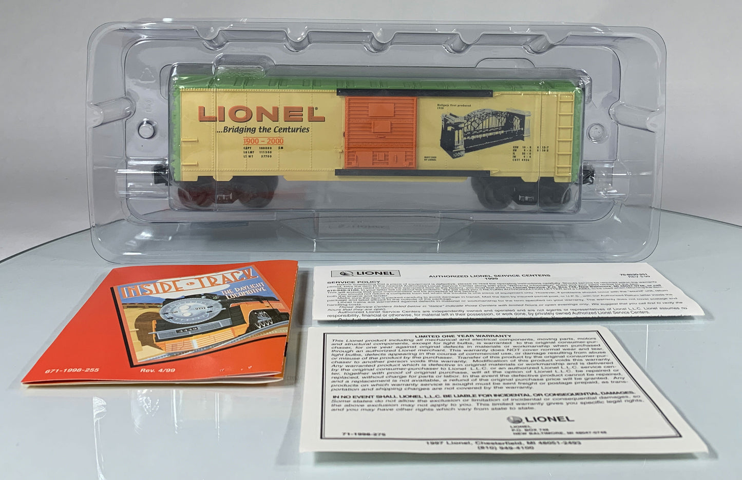 LIONEL • O GAUGE • 2000 Hellgate Boxcar  6-29294 • NEW OLD STOCK