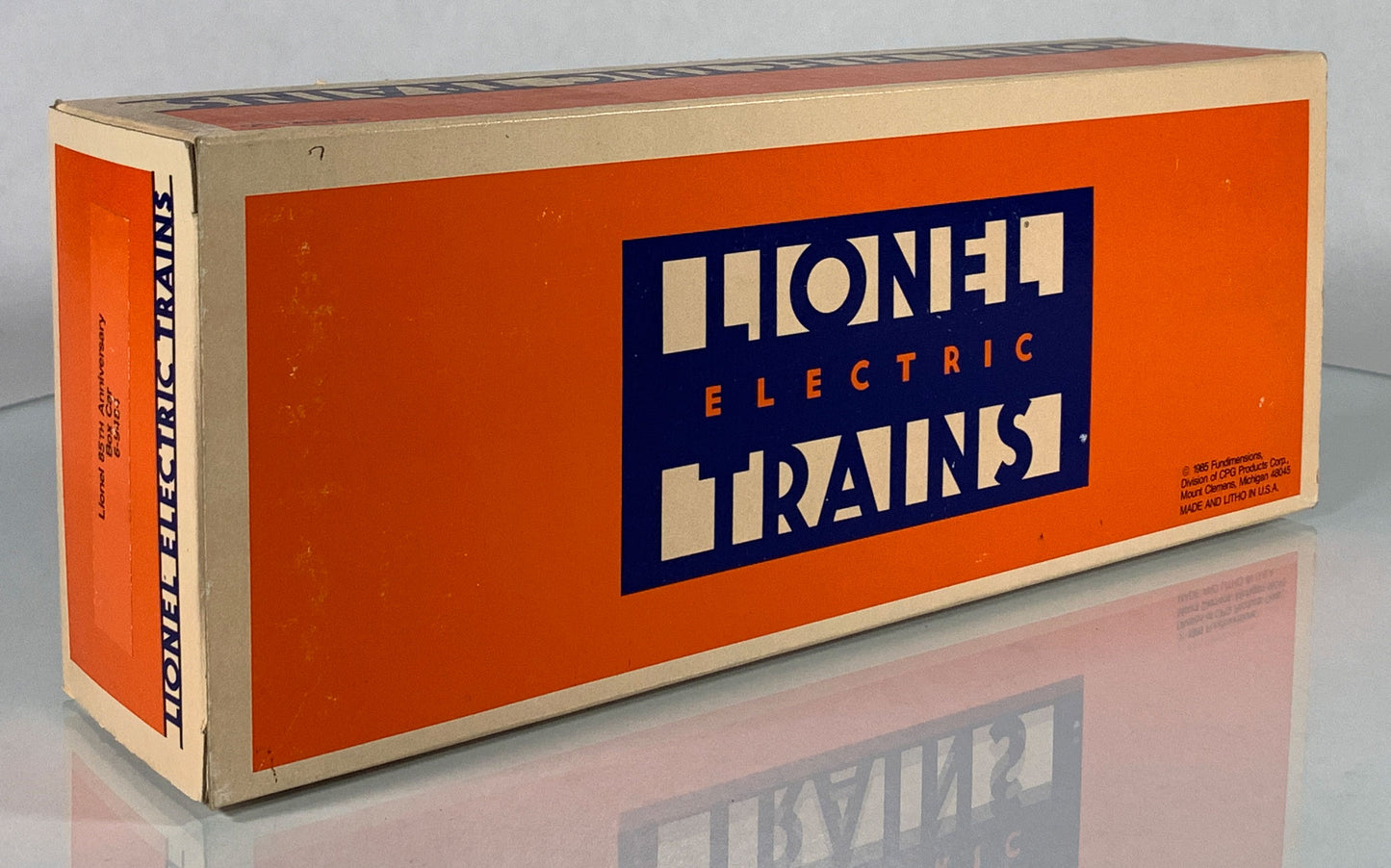LIONEL • O GAUGE • 1985 Lionel 85th Anniversary Boxcar 6-9484 • NEW OLD STOCK