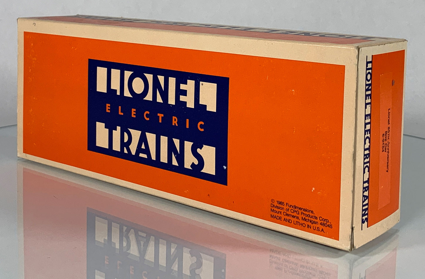 LIONEL • O GAUGE • 1985 Lionel 85th Anniversary Boxcar 6-9484 • NEW OLD STOCK