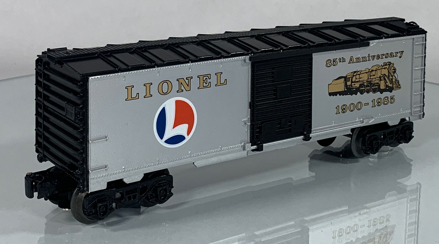 LIONEL • O GAUGE • 1985 Lionel 85th Anniversary Boxcar 6-9484 • NEW OLD STOCK