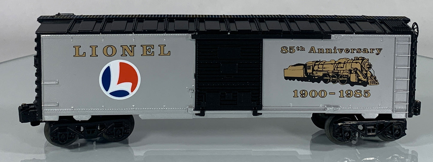 LIONEL • O GAUGE • 1985 Lionel 85th Anniversary Boxcar 6-9484 • NEW OLD STOCK