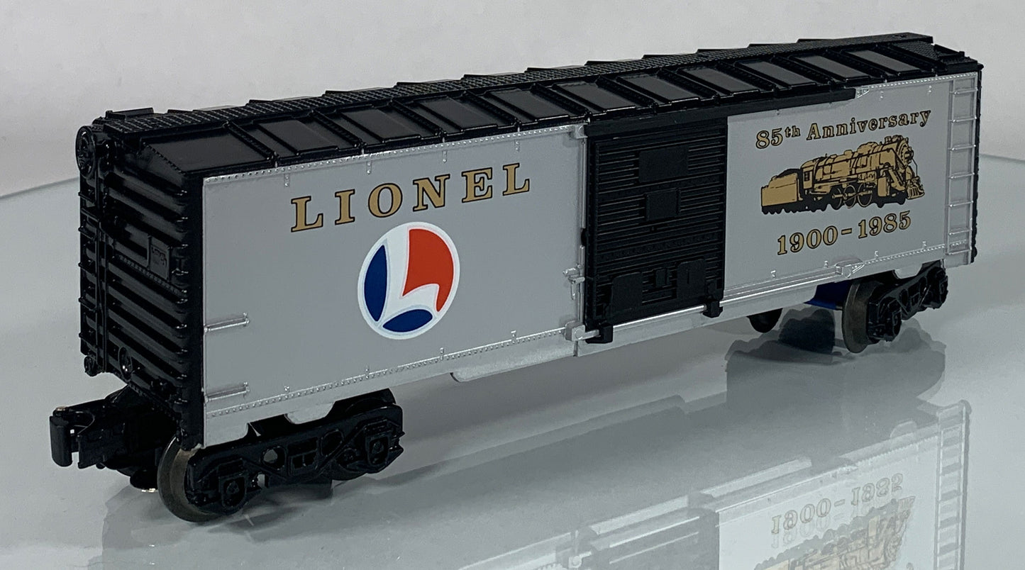 LIONEL • O GAUGE • 1985 Lionel 85th Anniversary Boxcar 6-9484 • NEW OLD STOCK