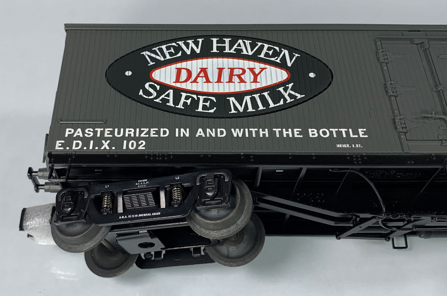 LIONEL • O GAUGE • 2002 New Haven Dairy Milk Car 6-17335 • NEW OLD STOCK