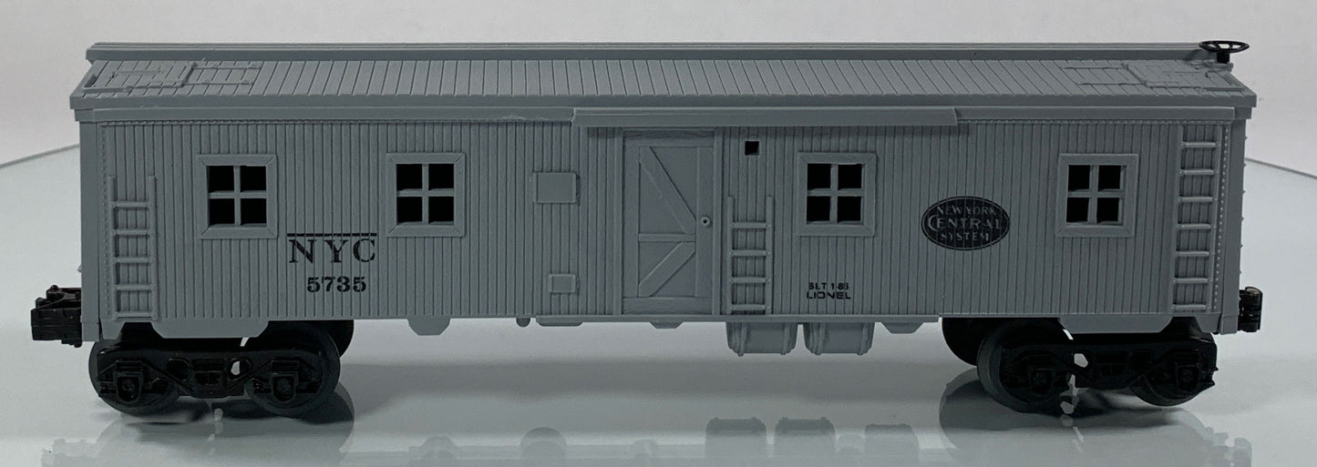 LIONEL • O GAUGE • 1985 New York Central Bunk Car 6-5735 • NEW OLD STOCK