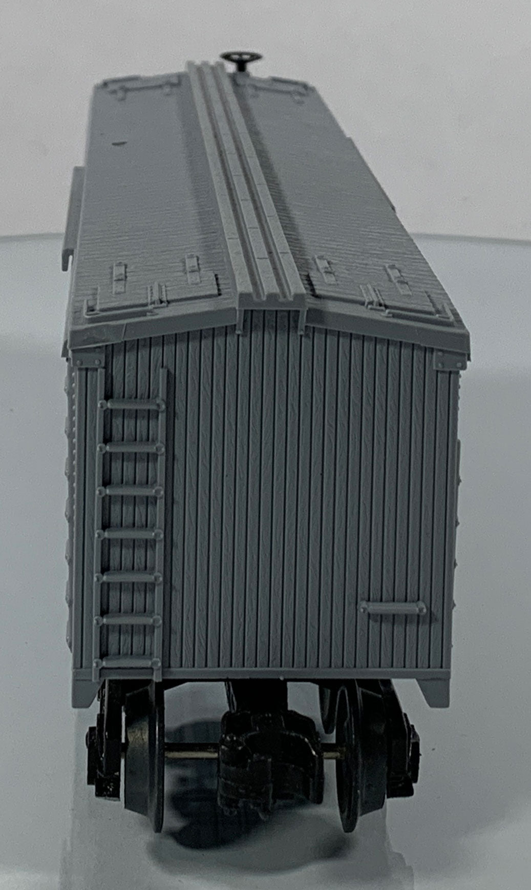 LIONEL • O GAUGE • 1985 New York Central Bunk Car 6-5735 • NEW OLD STOCK