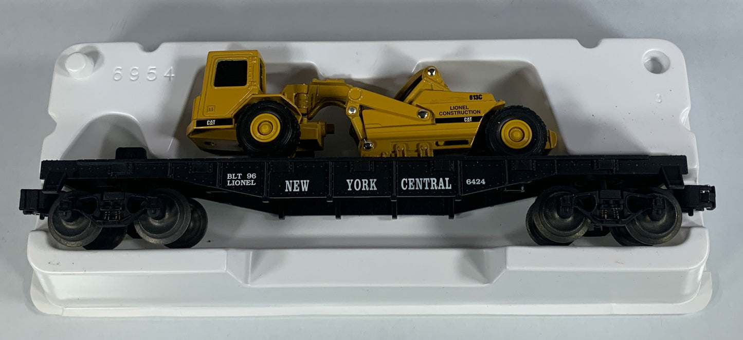 LIONEL • O GAUGE • 1996 New York Central Flatcar w Ertl Scraper *FUSED* 6-16954 • NEW OLD STOCK