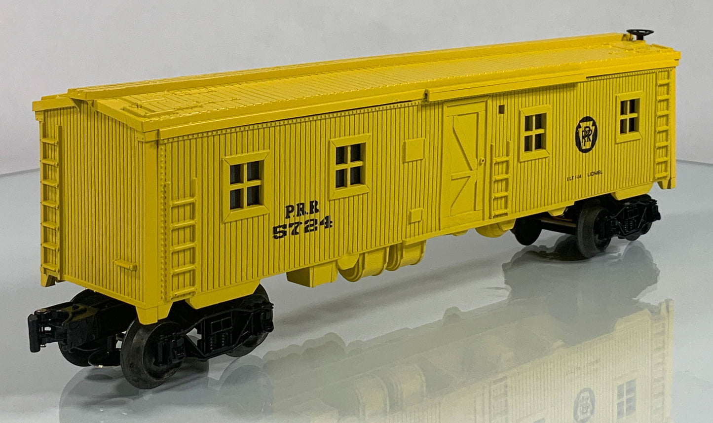 LIONEL • O GAUGE • 1984 Pennsylvania Illuminated Bunk Car 6-5724 • NEW OLD STOCK