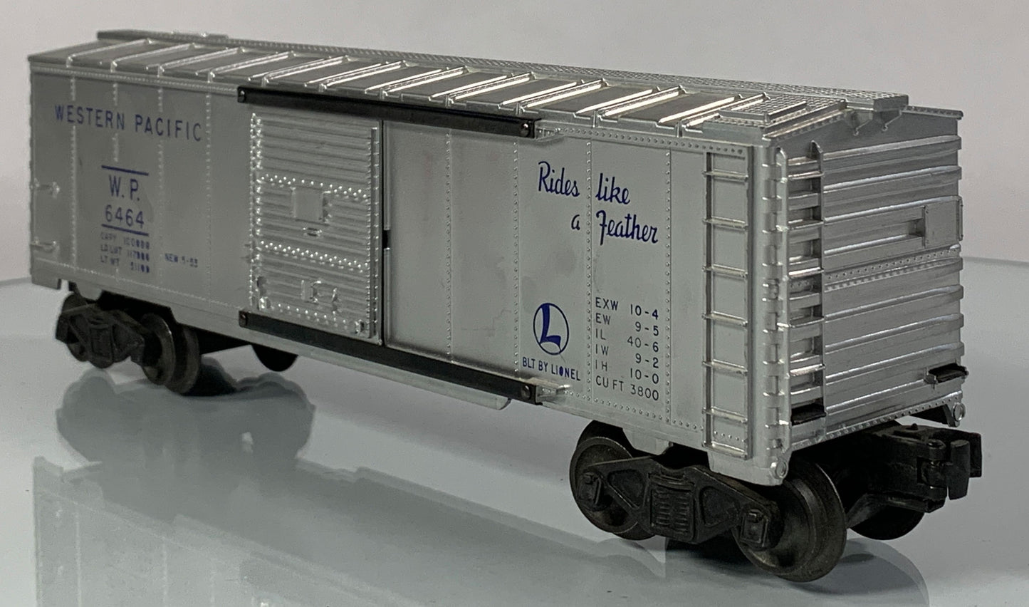 LIONEL • O GAUGE • 1953-1954 Postwar 6464-1 Western Pacific Boxcar • Loose • EX COND