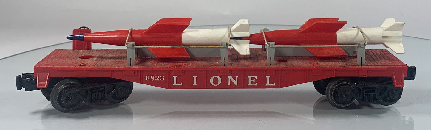 LIONEL • O GAUGE • 1959-1960 Postwar 6823 Flat Car Missile • Original Box • VERY GOOD COND