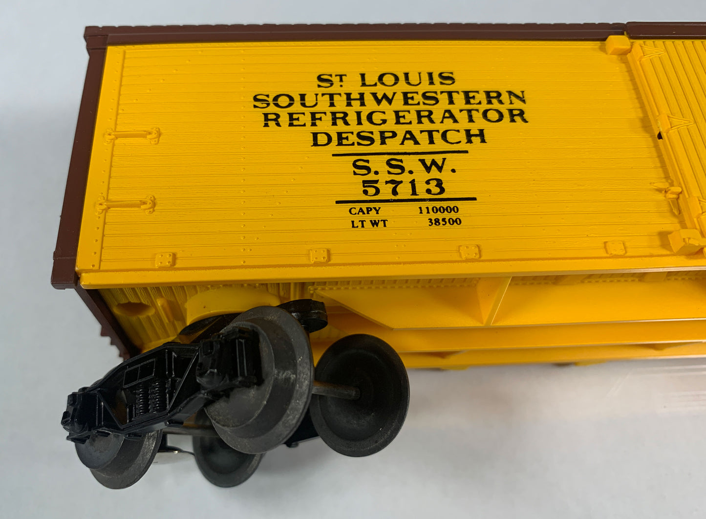 LIONEL • O GAUGE • 1983 St Louis Southwestern Woodside Reefer 6-5713 • NEW OLD STOCK