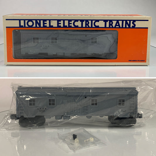 LIONEL • O GAUGE • 1983 Santa Fe Illuminated Bunk Car 6-5717 • NEW OLD STOCK