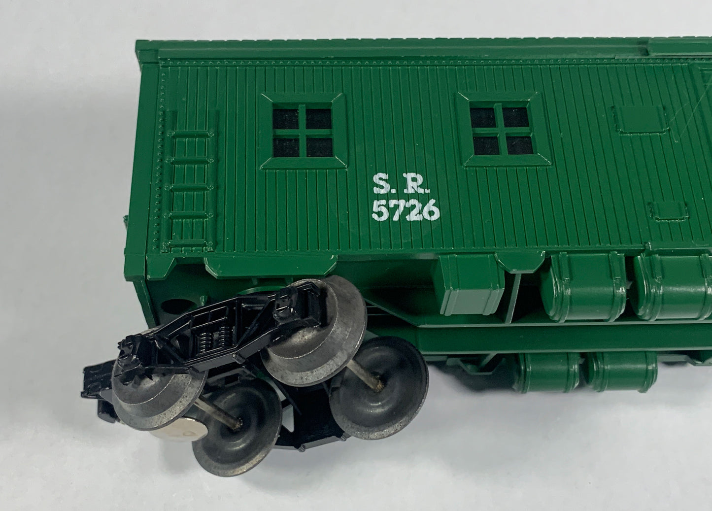 LIONEL • O GAUGE • 1984 Southern Illuminated Bunk Car 6-5726 • NEW OLD STOCK